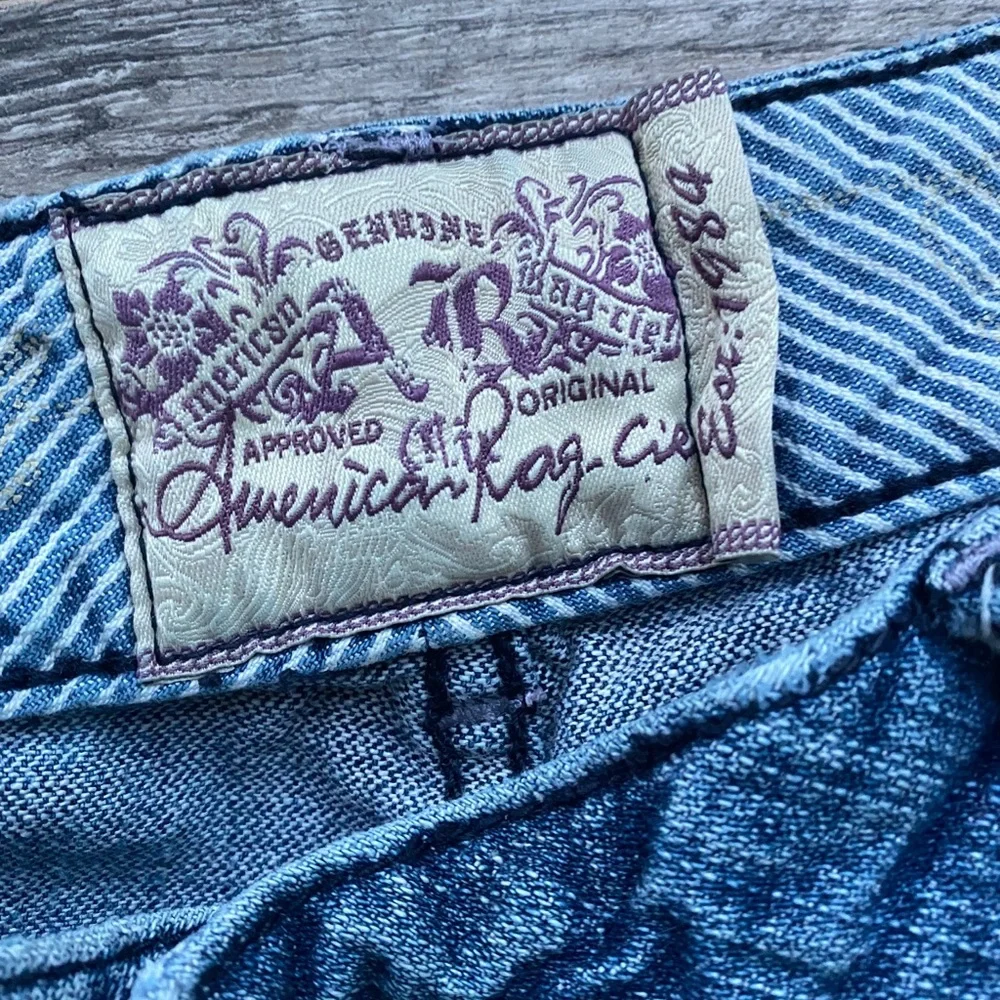American Rag Cie Size 11 Denim Bermuda Shorts Medium Wash Long Jorts